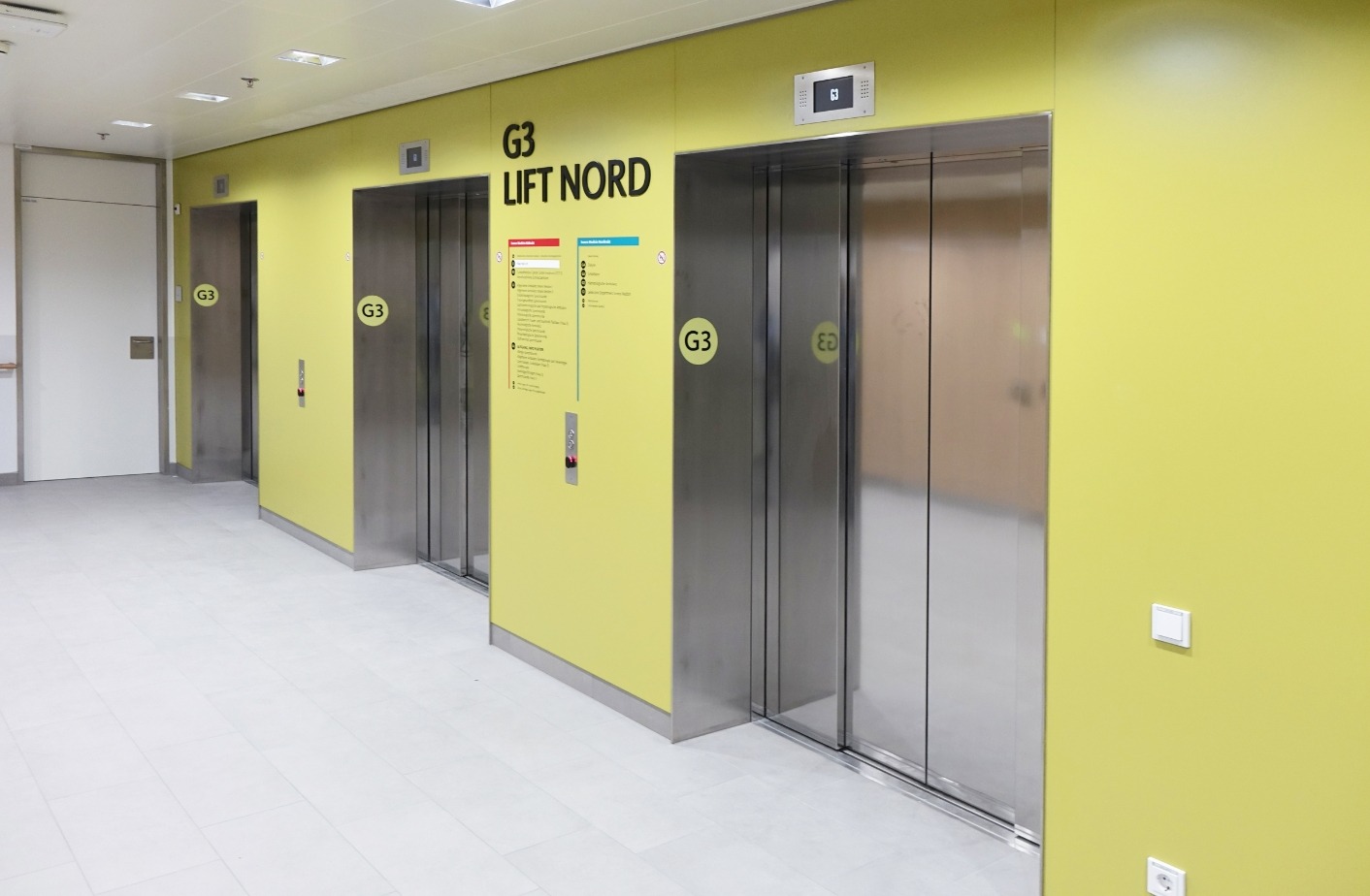 Leitsystem Aufzug Nord, Klinik Tirol