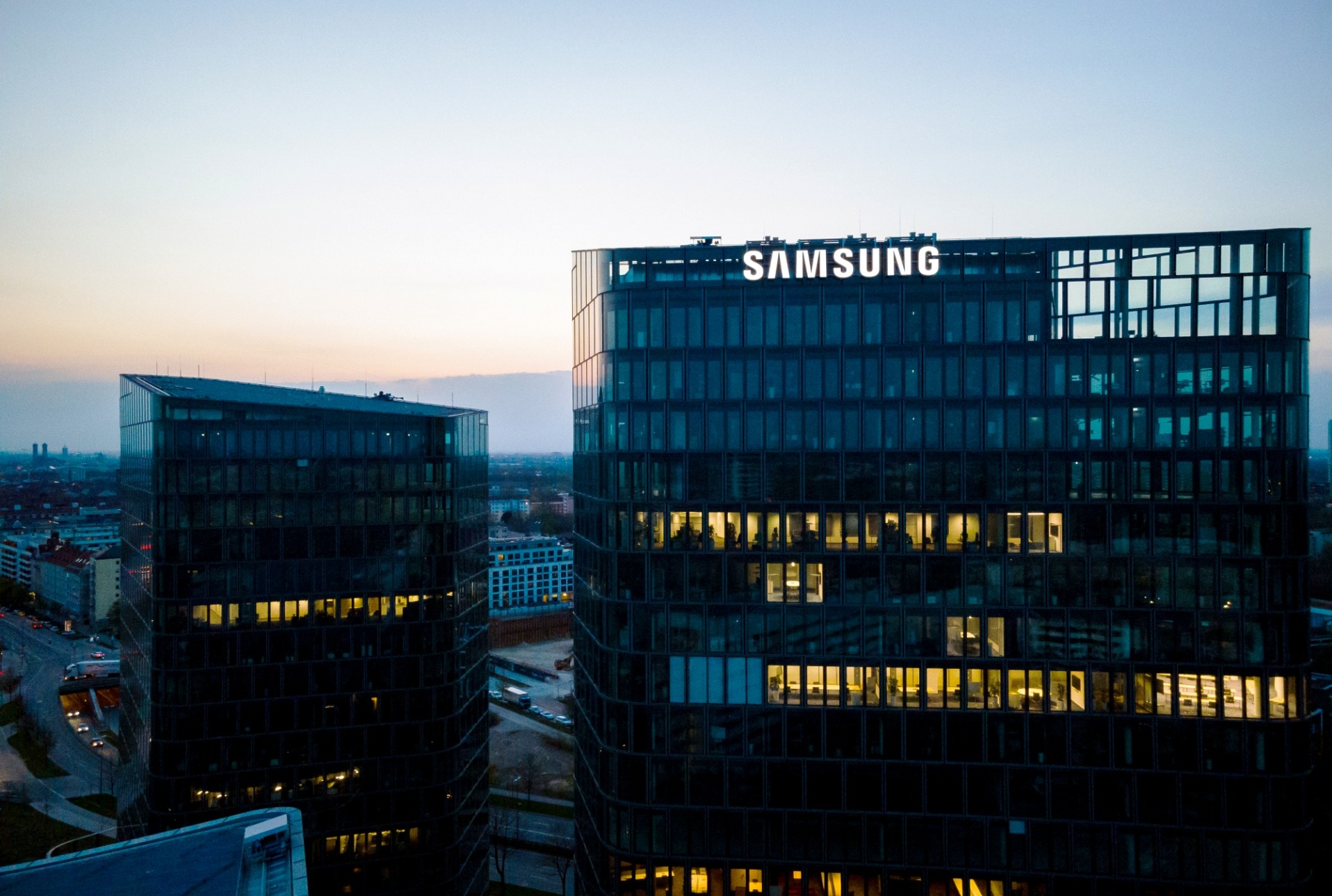 Samsung Semiconductor Europe Signage